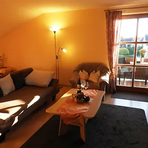 Hirsch Apartment
